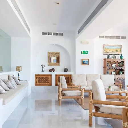 Dona Pakyta Hotel