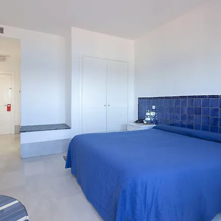 Hotel Dona Pakyta 4*