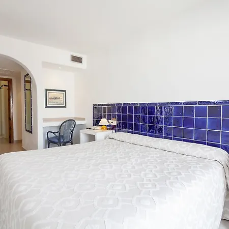 Hotel Dona Pakyta 4*