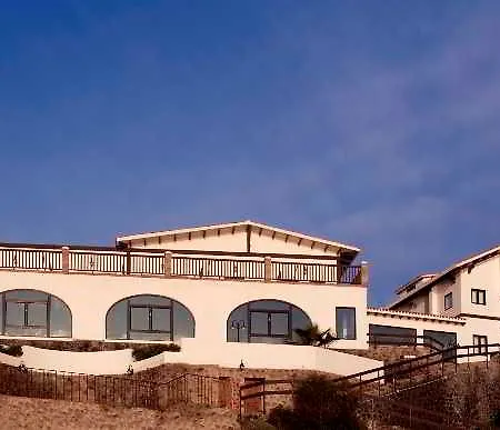 Doña Pakyta Hotel